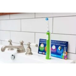 Oral B Oral-B D305.513K Junior 6+ Green Electric Toothbrush -Care Product Store 17155