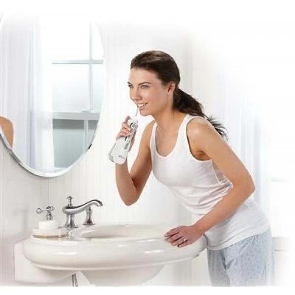 Waterpik WP-560UK White Cordless Advanced Water Flosser 2 Waterpik WP-560UK White Cordless Advanced Water Flosser - Image 2