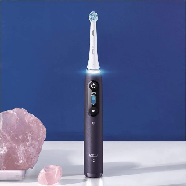 Oral B Oral-B 80334330 IO Series 8 Violet Electric Toothbrush 2 Oral B Oral-B 80334330 IO Series 8 Violet Electric Toothbrush - Image 2